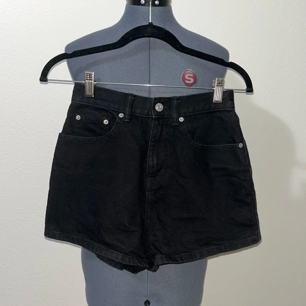 Like New ASOS High Rise Shorts - Picture 1 of 5